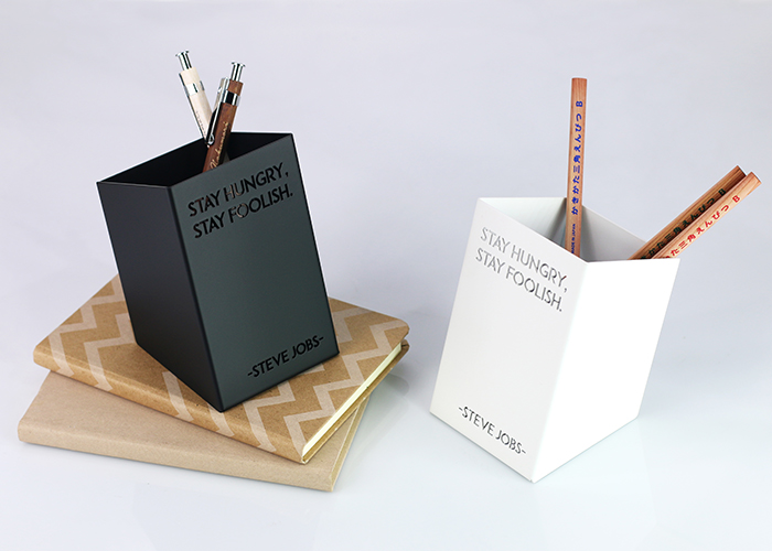 Opus東齊金工 歐式鐵藝名言筆筒 賈柏斯 經典黑 桌面整理辦公文具小物收納收架筒禮品pe Stb Pchome 24h購物